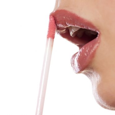 LIP GLOSS
